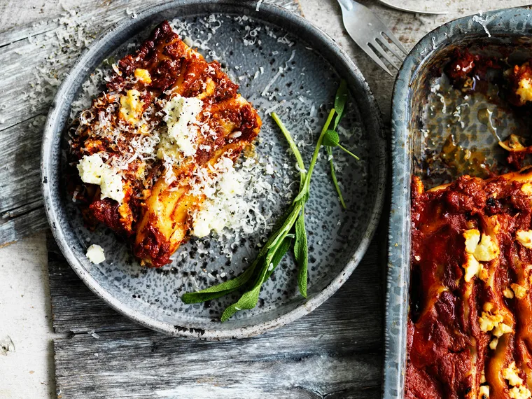 Spinach, cheese and potato cannelloni