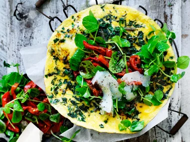 Silver beet omelette with capsicum salad