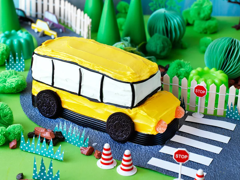 Big yellow bus birthday cake