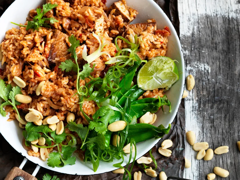 Tomato, tofu and chilli pilaf