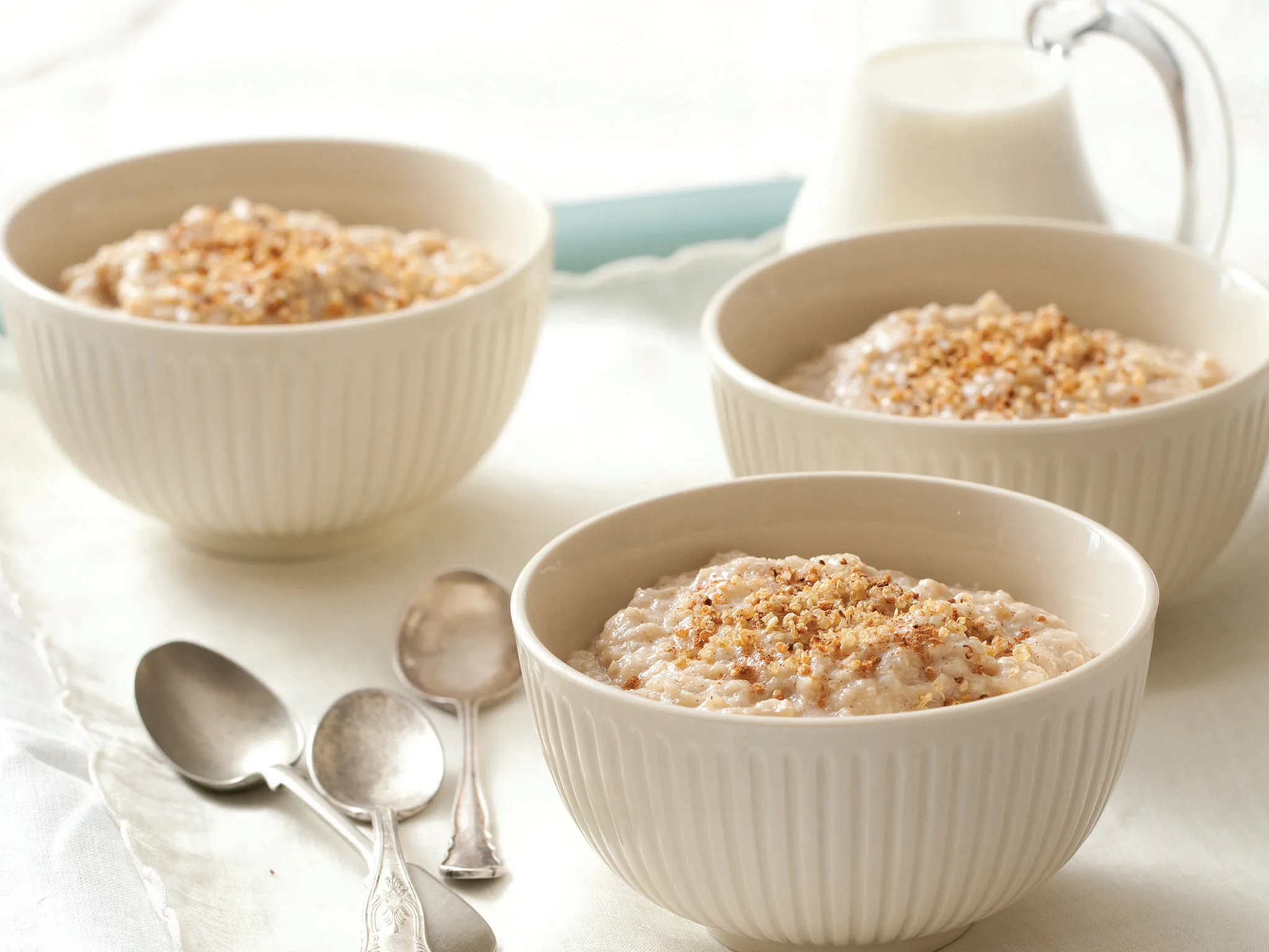 Creamy apple and cinnamon quinoa porridge