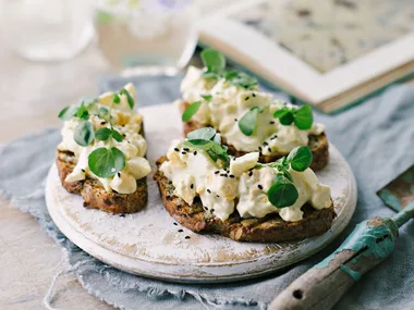 Bantam-egg tartines