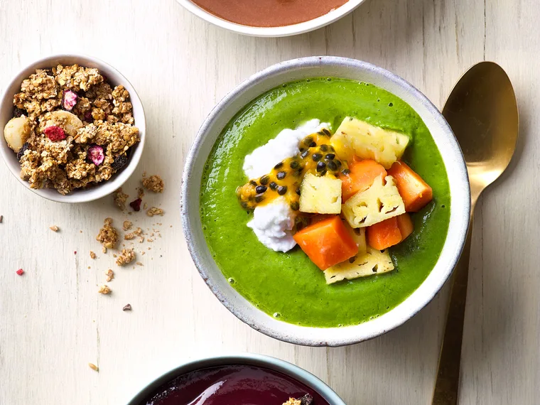Tropical green glow bowl