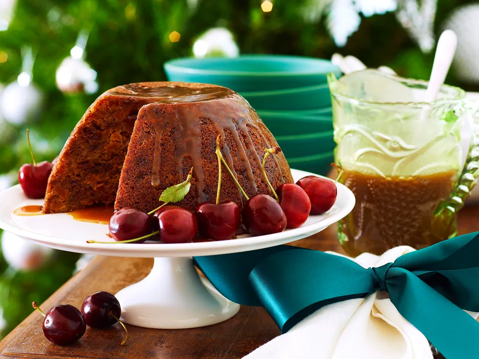 Last-minute Christmas pudding with caramel brandy sauce
