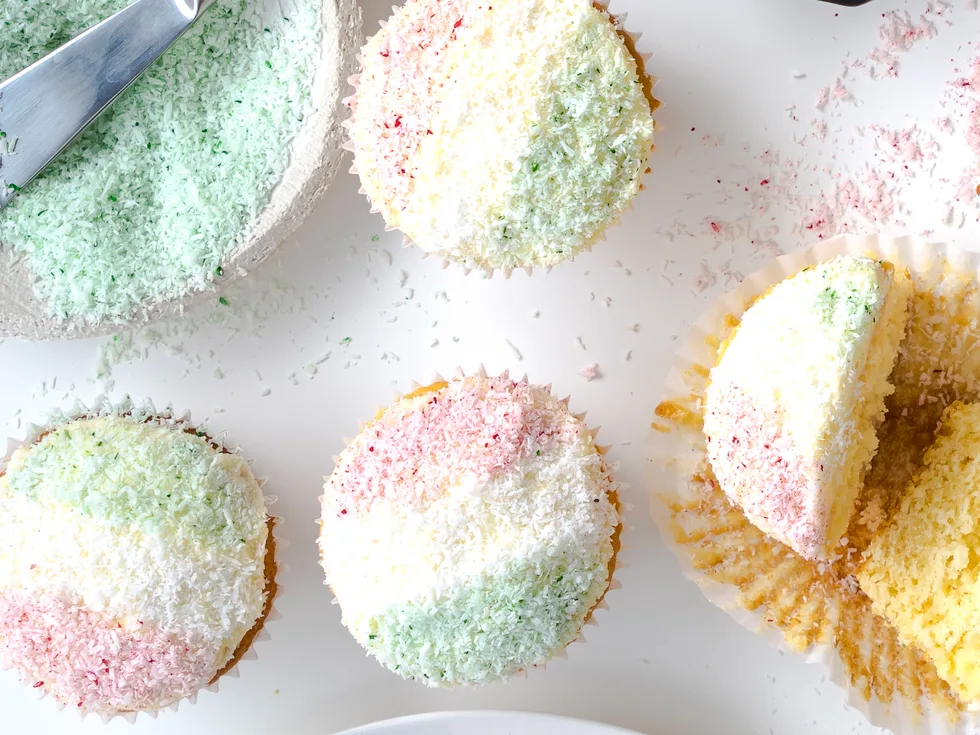 Christmas snow cupcakes