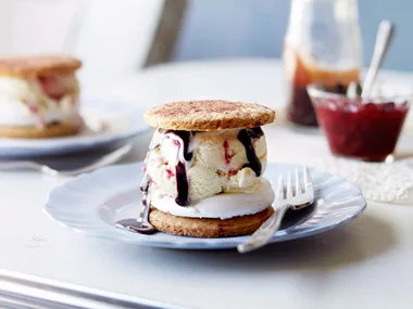 Marshmallow & jammy ice-cream sandwich with choc-fudge sauce
