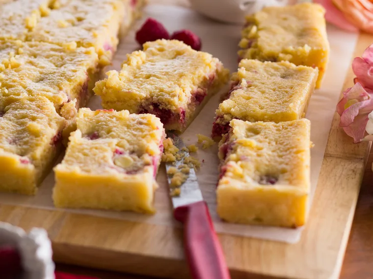 Raspberry & white chocolate slice