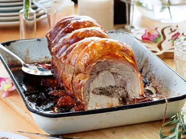 Stuffed pork loin with crackling