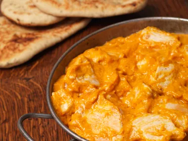 Chicken curry and naan