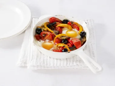 Baked eggs breakfast