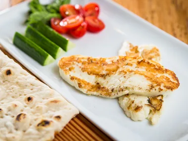Warm haloumi and lentil salad