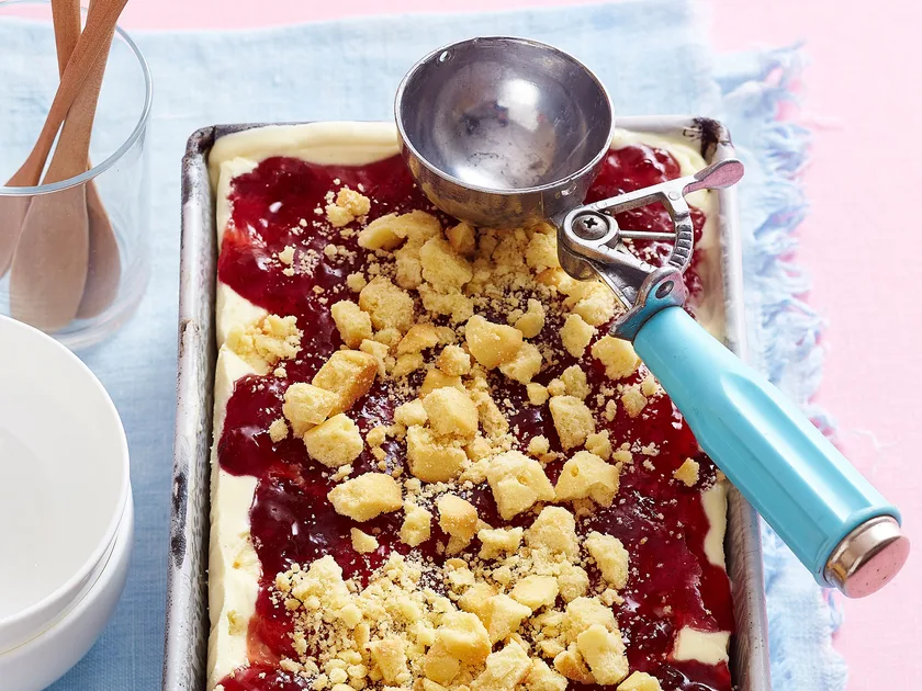 Strawberry shortbread ice cream