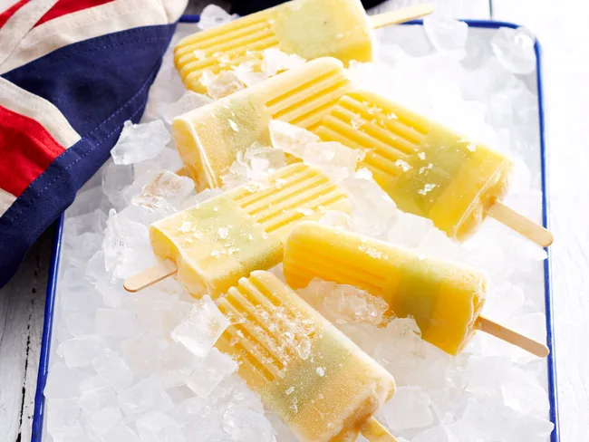 Mango and kiwi ice blocks
