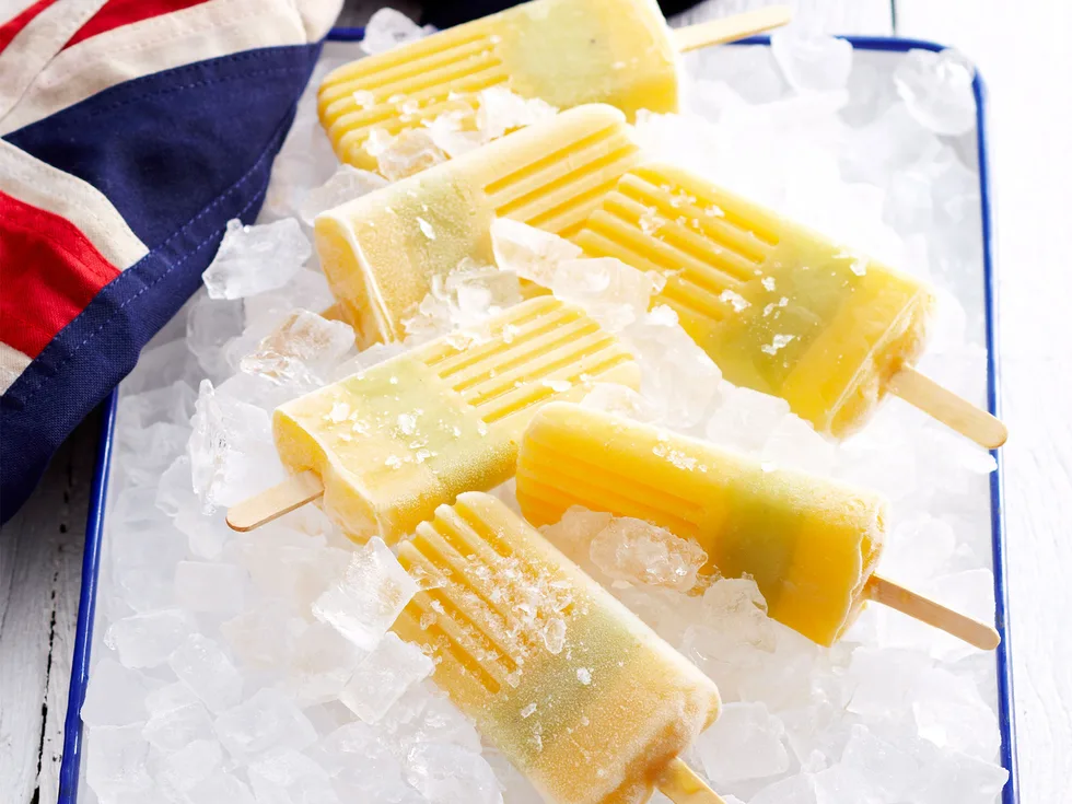 Mango and kiwi ice blocks