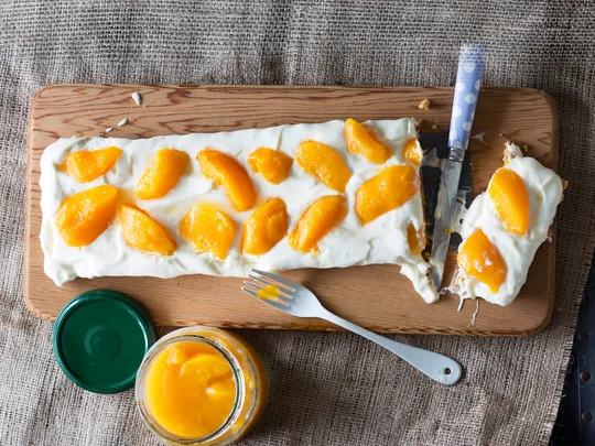 Easy peach cream pie