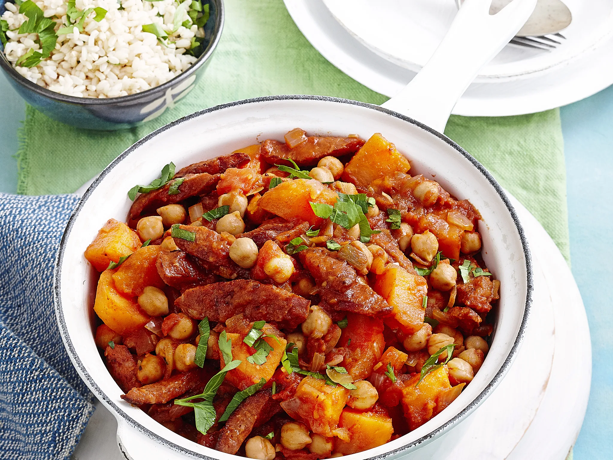 Tomato, chorizo & kumara hotpot