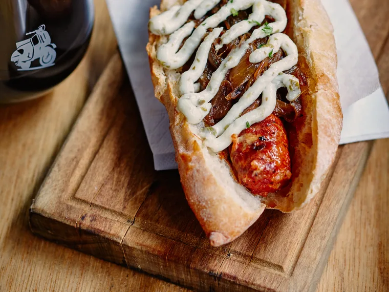Bocadillo de chorizo a la parrilla