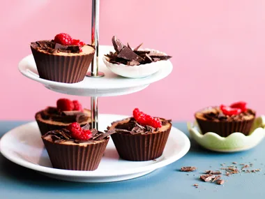 Chocolate mousse cups