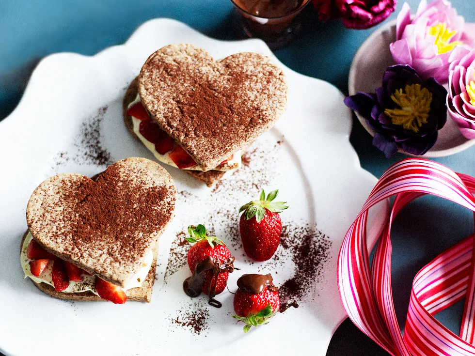 Choc berry shortcakes
