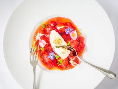 Strawberry carpaccio with mascarpone & mint