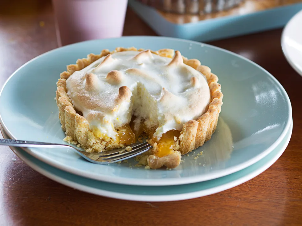 Tangy lemon meringue pies