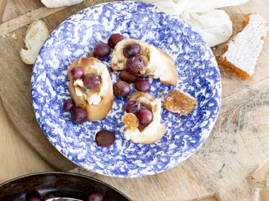 Fresh ricotta with wine caramel grapes