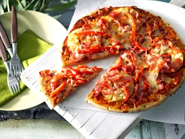 Ham and pineapple pizza