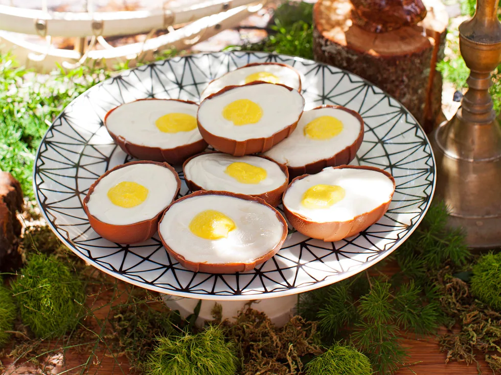Chocolate mousse eggs