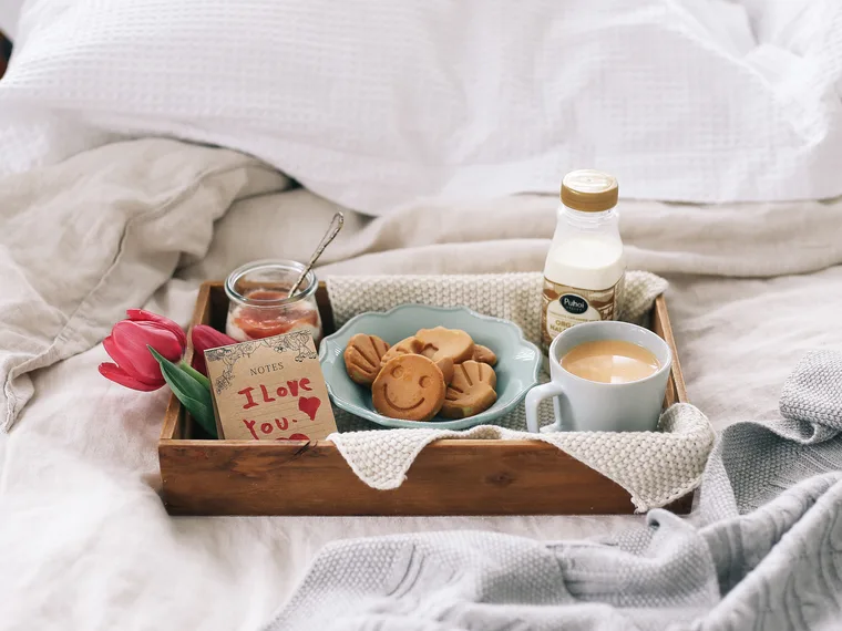 Gingerbread waffles with heavenly rhubarb yoghurt