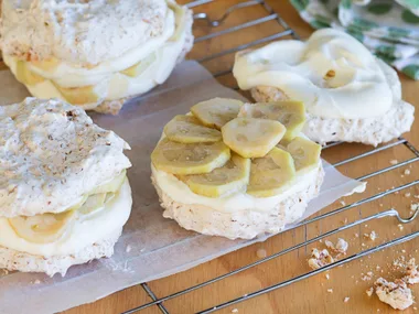 Toasted coconut and feijoa meringue sandwiches