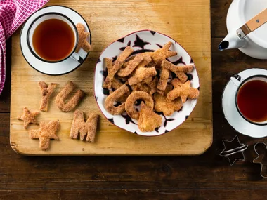 Cinnamon tortilla shapes