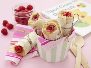 Mashed banana, honey and raspberry roll up