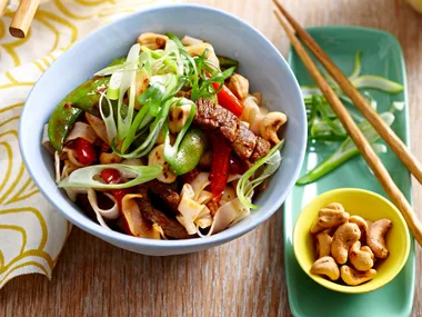 Chilli beef & cashew stir-fry