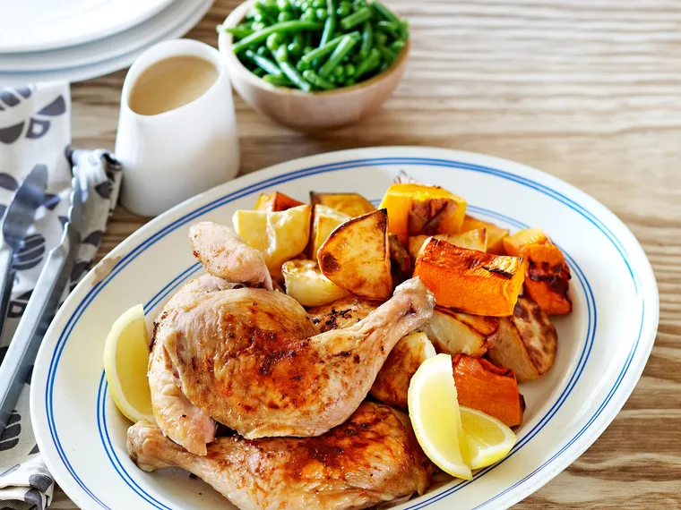 Roast chicken with gravy and veggies