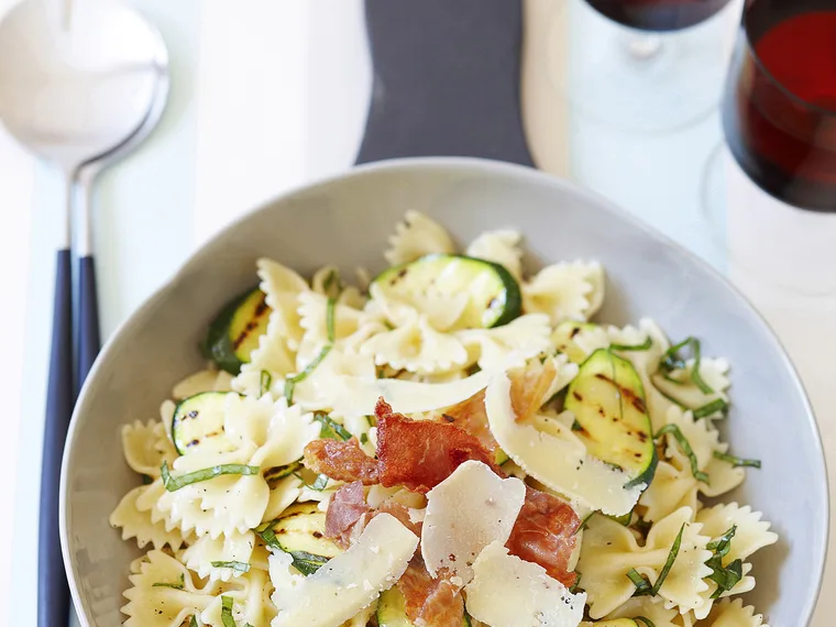Char-grilled courgette pasta salad