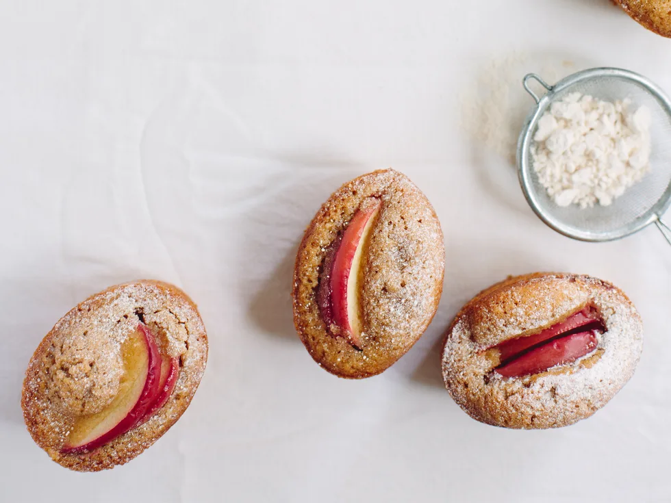 Apple, cinnamon and brown butter friands