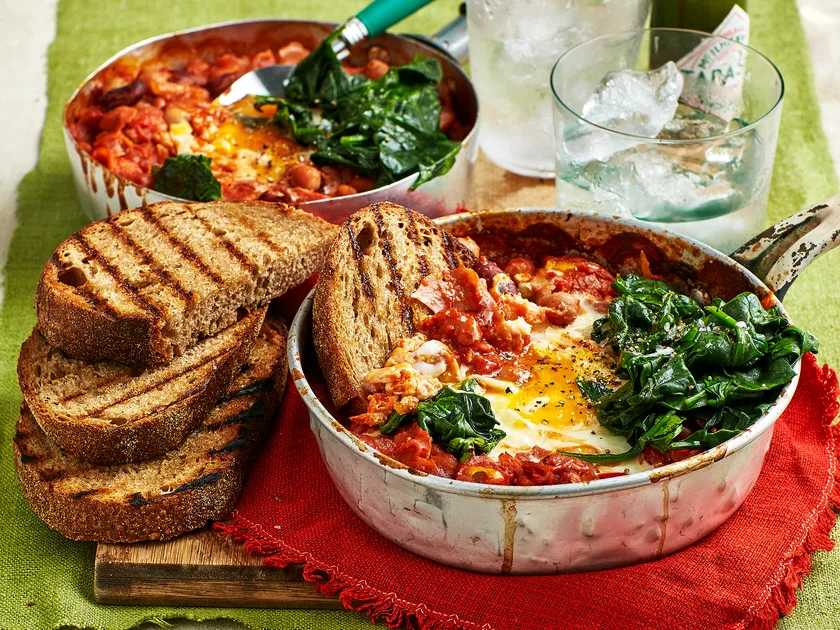 Baked eggs with beans