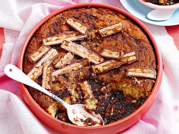 Self-saucing snickers pudding