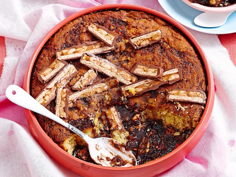 Self-saucing snickers pudding