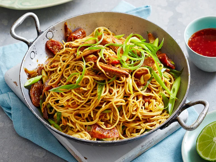 Easy Singapore noodles with prawns