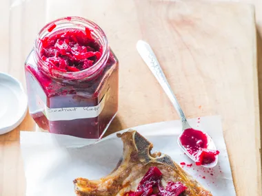 Beetroot and apple relish