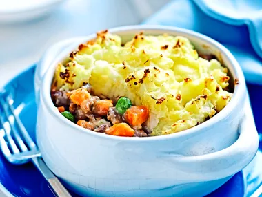 Lamb and pea pie with cauliflower mash