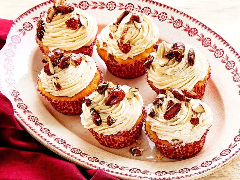 Apple pie cupcakes with spiced buttercream