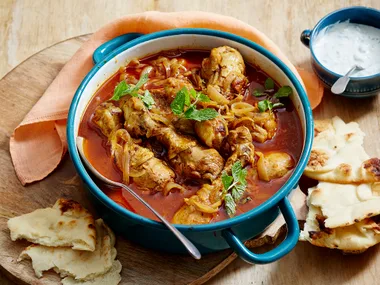 Chicken vindaloo with raita