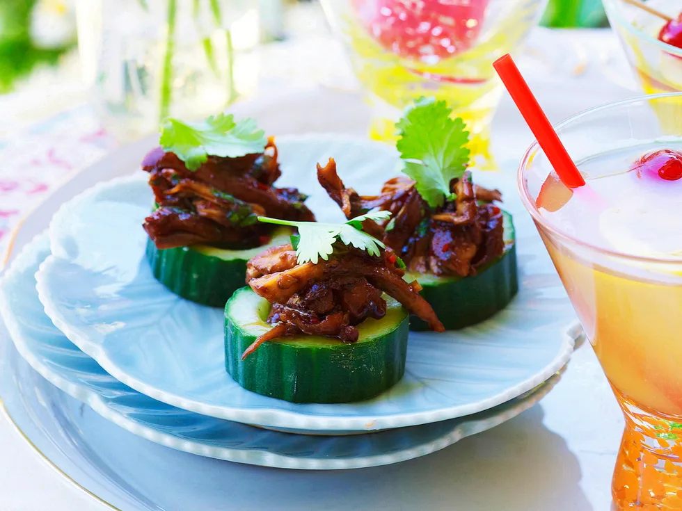 Sticky chicken bites