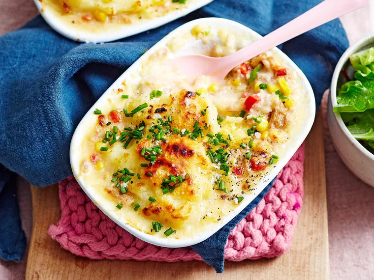 Tuna and sweetcorn pot pies