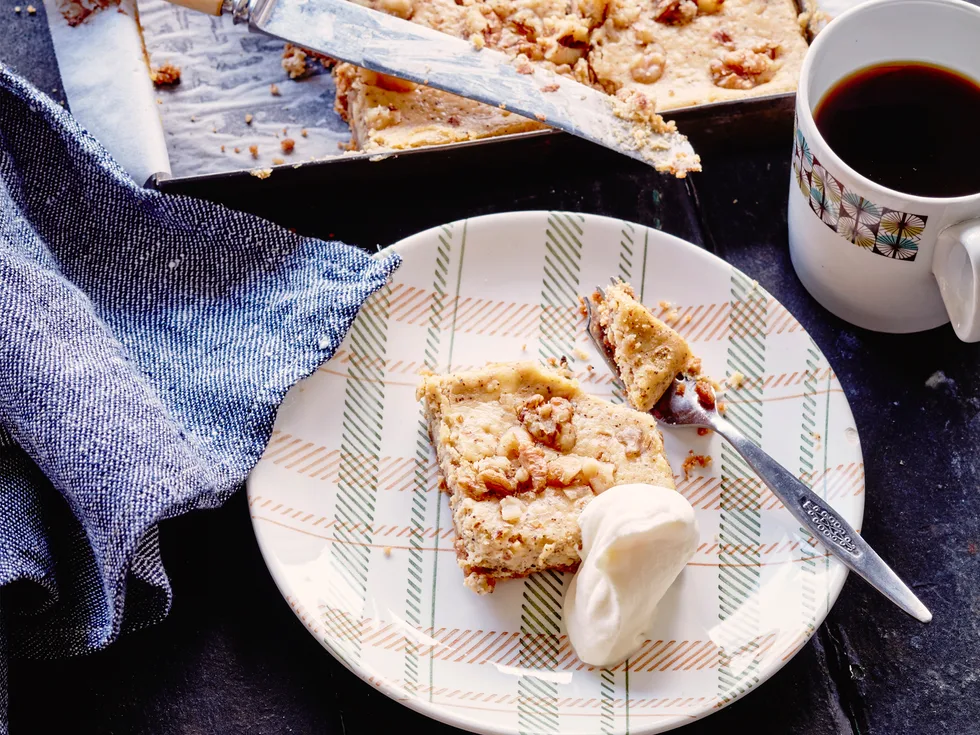 Coffee and walnut cheesecake slice