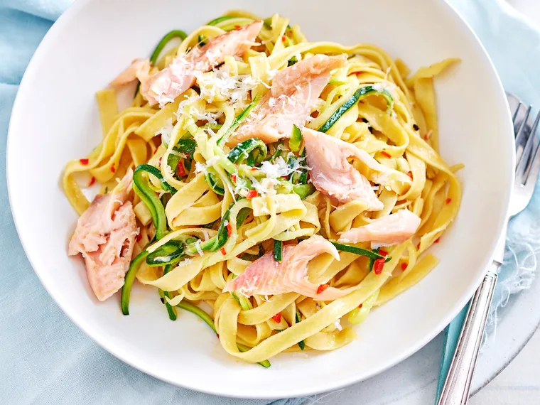 5-ingredient smoked salmon fettucine