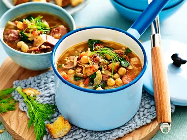 Spanish fennel and chorizo soup