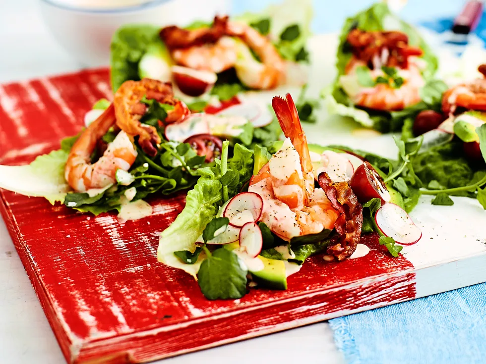 Serve-yourself prawn cocktail